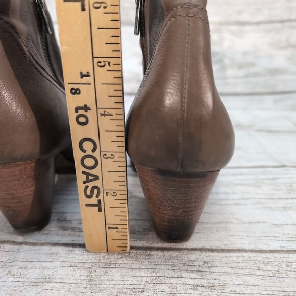 Frye Brown Leather Ash Western Style Ankle Stack Heel Boots Women Size 9 - Picture 8 of 9